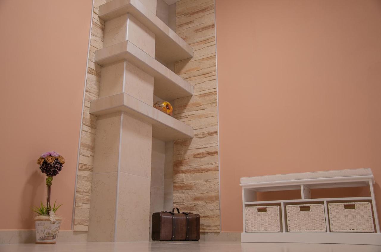 Oros House Apartmanhaz 欧罗什哈佐 外观 照片