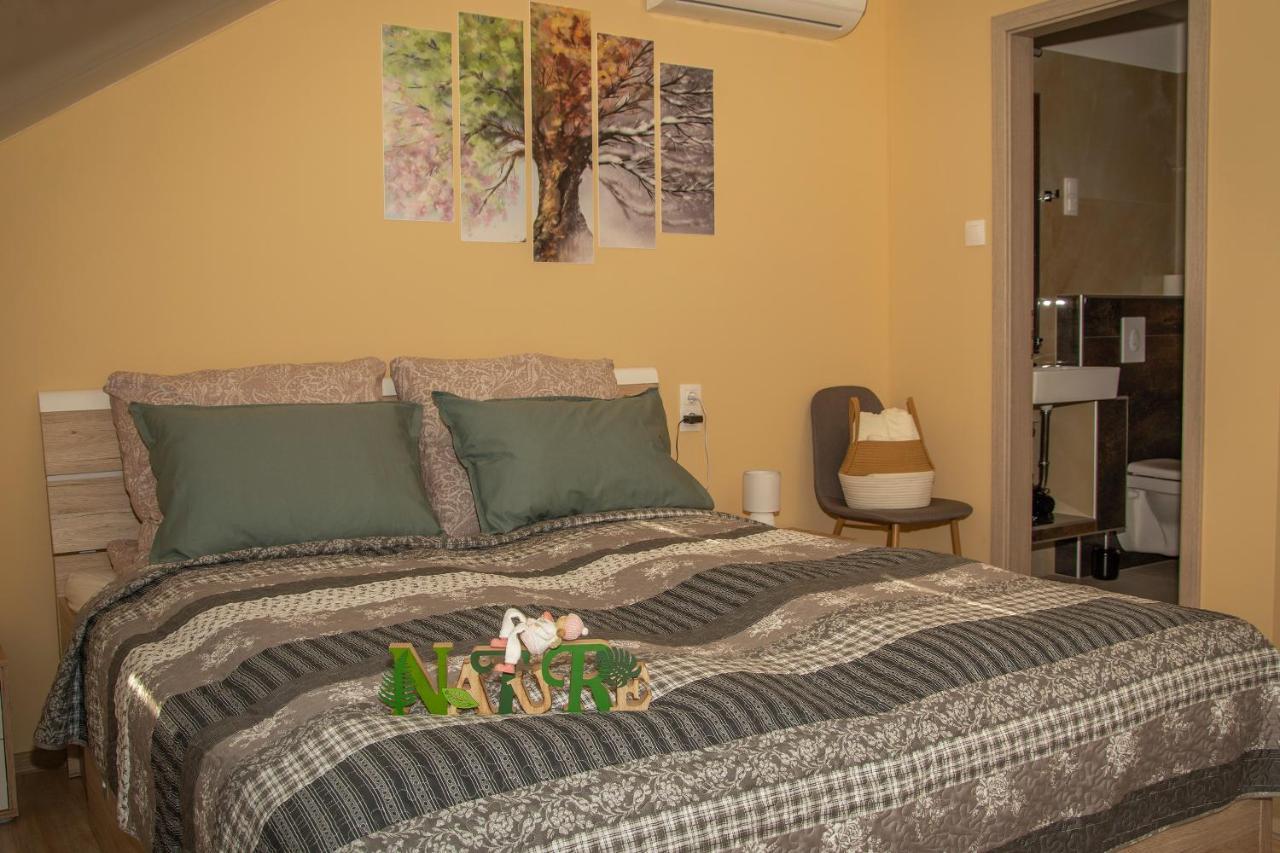 Oros House Apartmanhaz 欧罗什哈佐 外观 照片